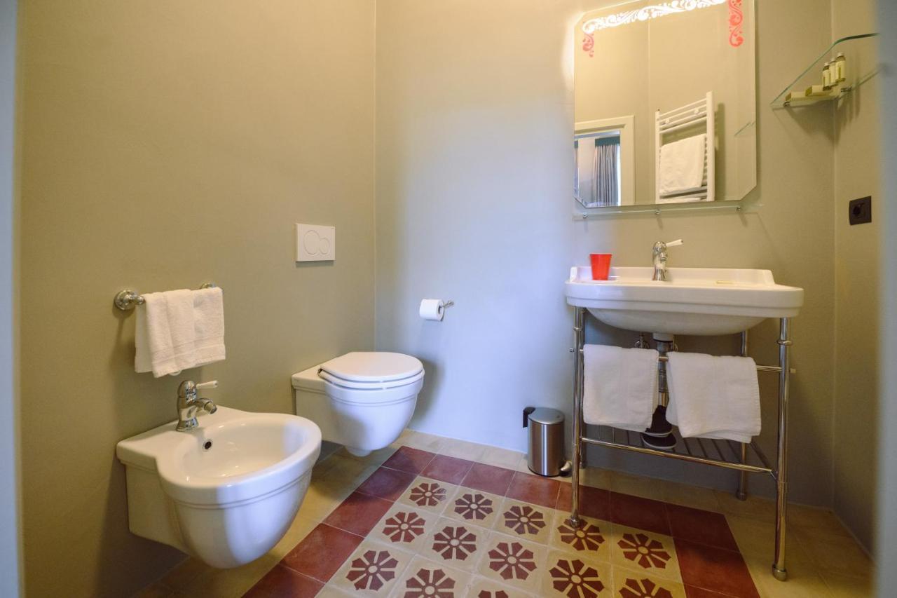 Palazzo Froussard B&B And Living Lucques Extérieur photo